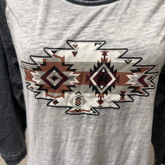 Cowgirl Hardware Aztec Graphic Raglan Tee Western Boho Top White Gray L - Picture 3 of 9